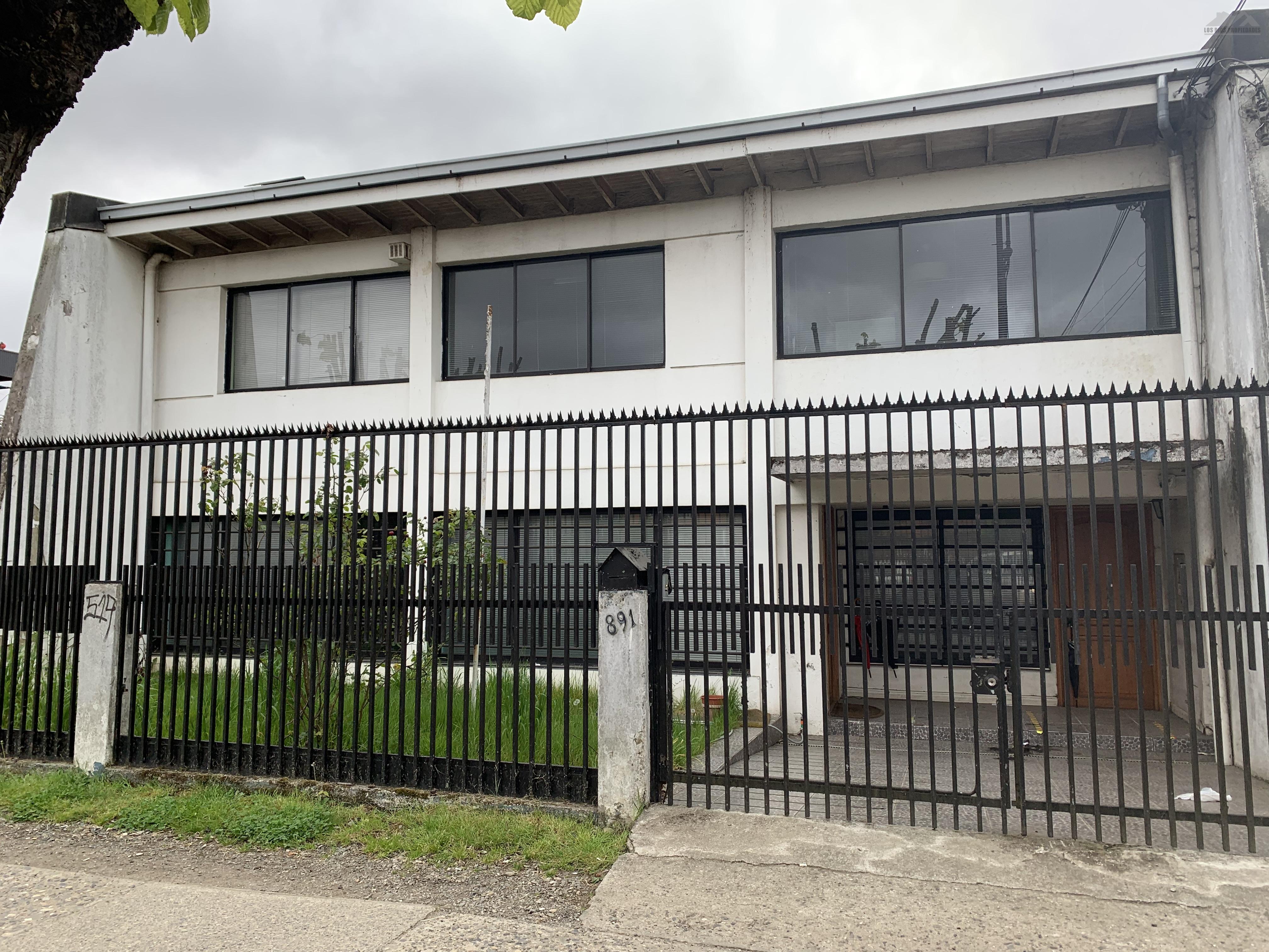 Se vende propiedad comercial 