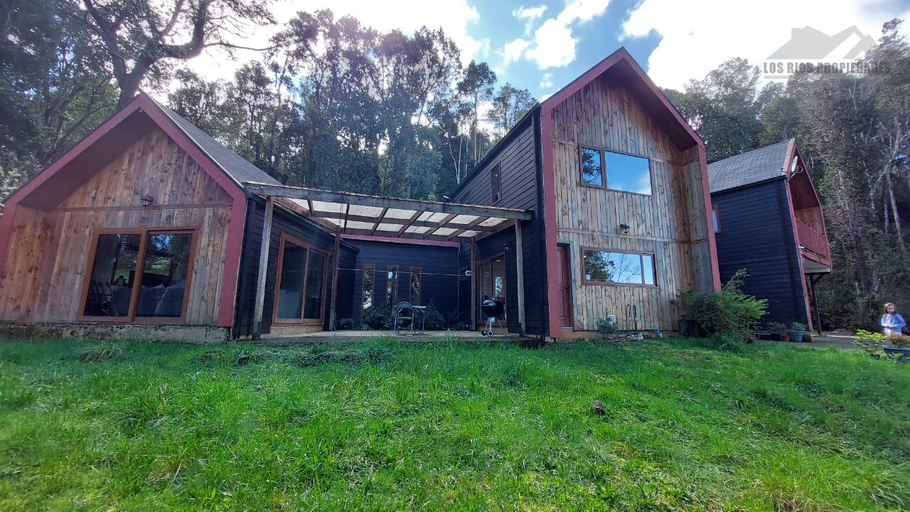 Hermosa casa en Condominio Los Aromos