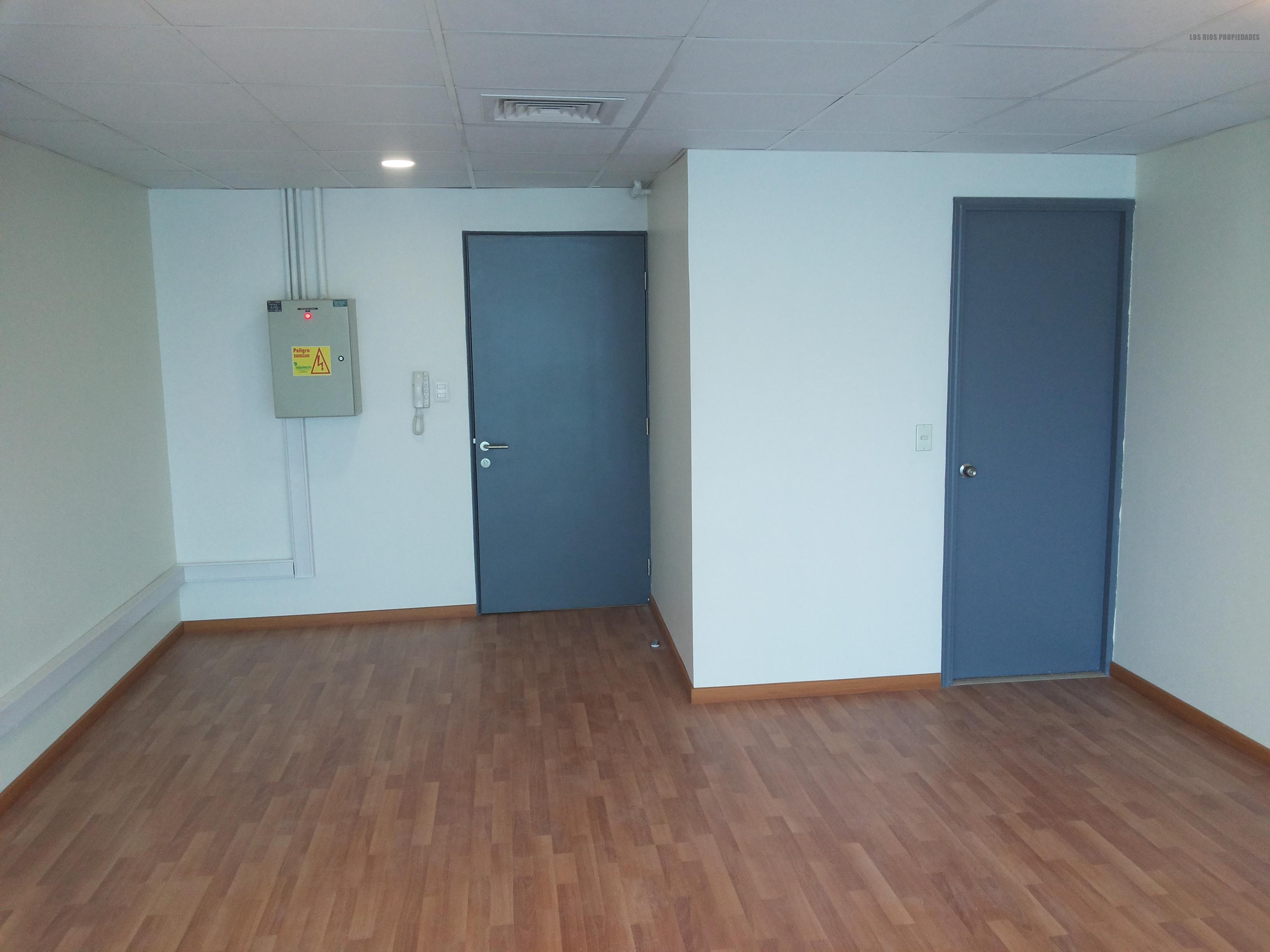 Arriendo Ãºltima oficina de 32m2 Ed paseo libertad