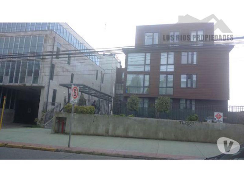Venta departamento central con estacionamiento
