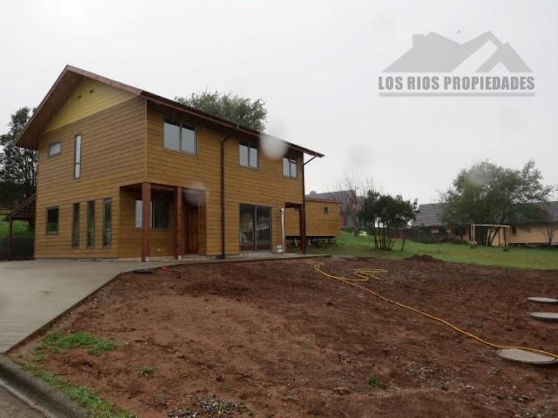Casa nueva en Condominio Los Notros